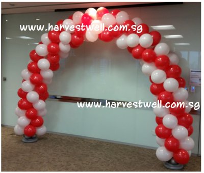 SG CELEBRATION Spiral Balloon Arch (Red & White) Singapore