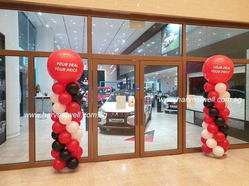 Spiral Balloon Column with Custom Print on Jumbo Balloon Singapore
