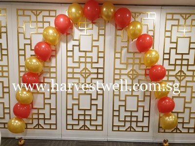 String of Balloon Pearl Arch Singapore