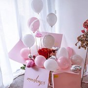 surprise balloon gift box