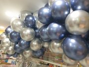 helium balloon bundles