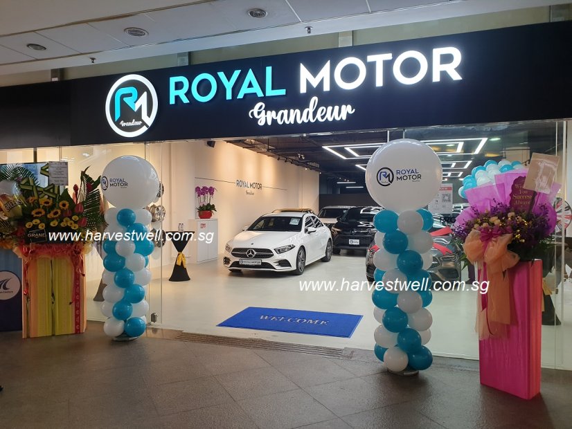Spiral Balloon Column with Custom Print on Jumbo Balloon Singapore