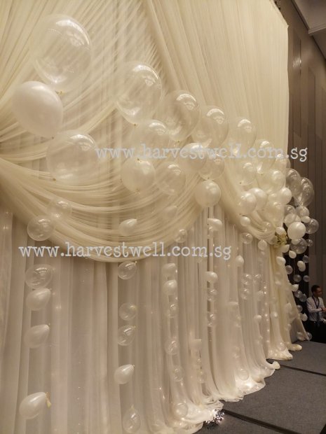 Bubble Strandy Columns Singapore