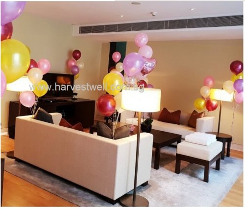 Pearl Gloss Helium Balloon Bouquet