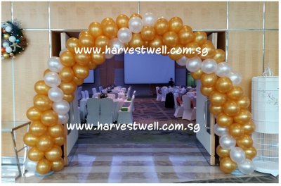 Spiral Garland Balloon Arch Singapore